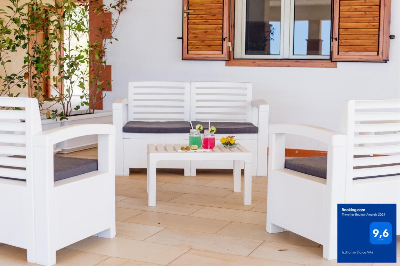 Izzhome Dolce Vita Marina di Ragusa Exterior photo